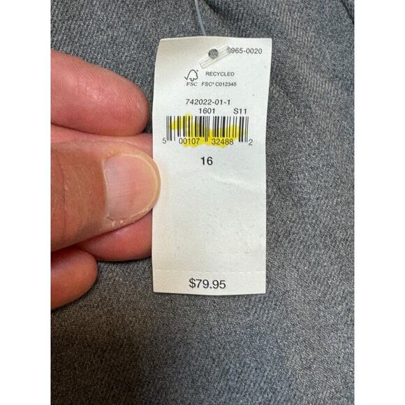 NWT - GAP Gray Women's dress/work Pants, size 16; Wide Leg, flowy fit; stretch - Picture 9 of 12